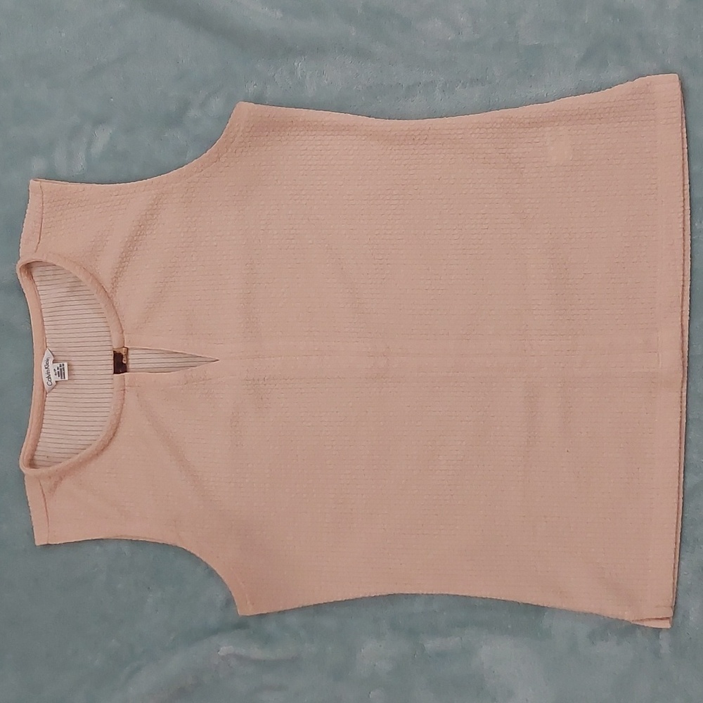 Calvin Klein cream sleeveless keyhole blouse size S